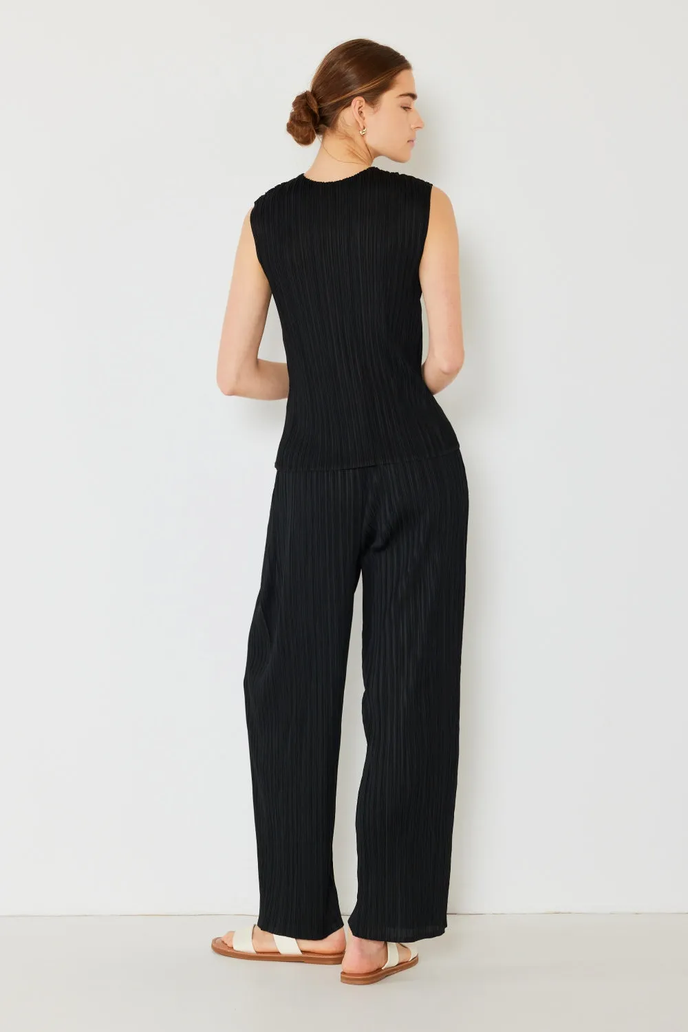 Pleated Elastic-Waist Straight Pants